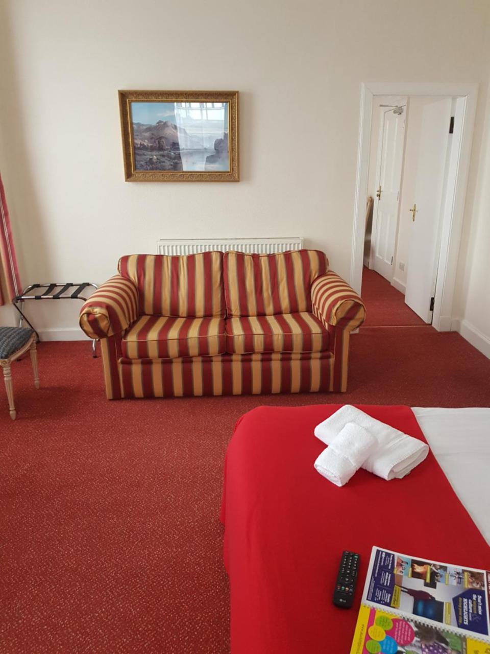 The Royal Hotel Blairgowrie and Rattray Dış mekan fotoğraf
